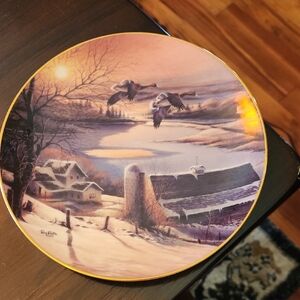 Terry Redlin 8 Inch Decorative Plate, "Delayed Departure" From The Heartland Col